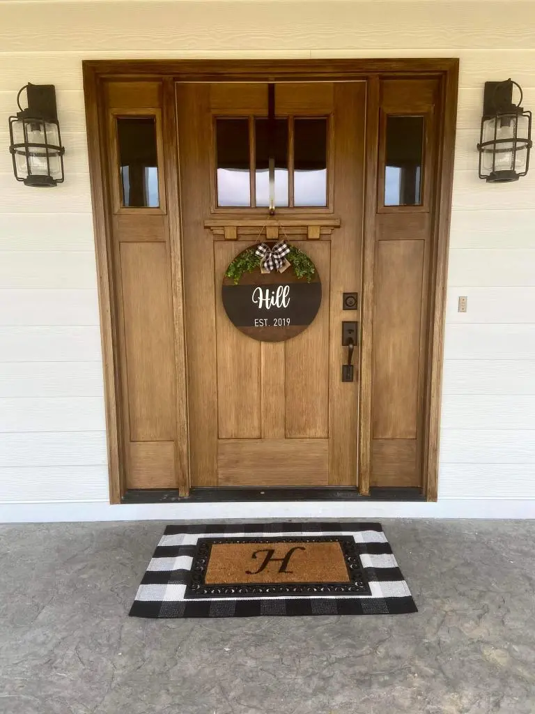 Noodles balloon decor 2